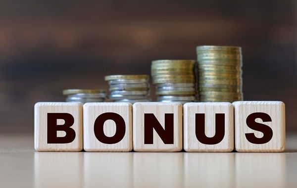 Денежный бонус